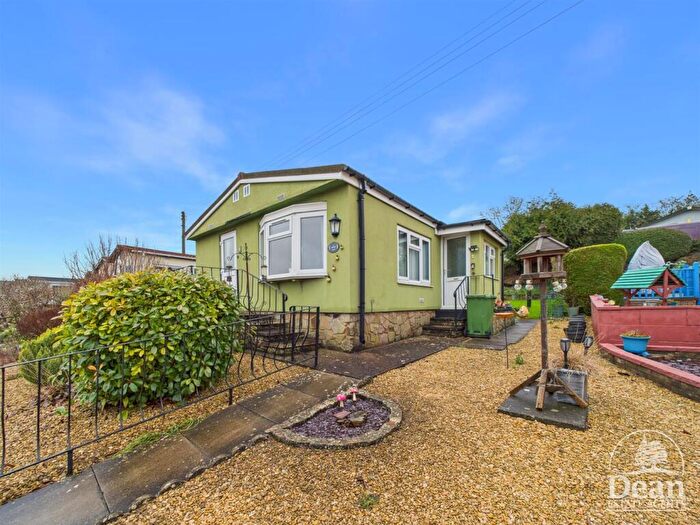 2 Bedroom Retirement Property For Sale In Beech Road, Cinderford, GL14