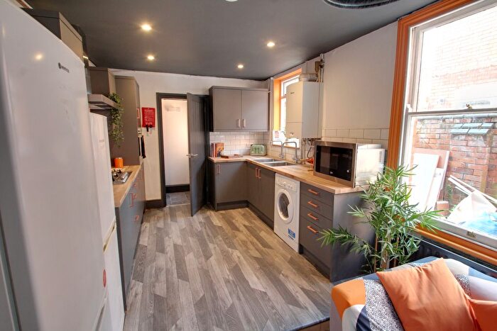 6 Bedroom Terraced House To Rent In Stretton Road, Leicester, LE3