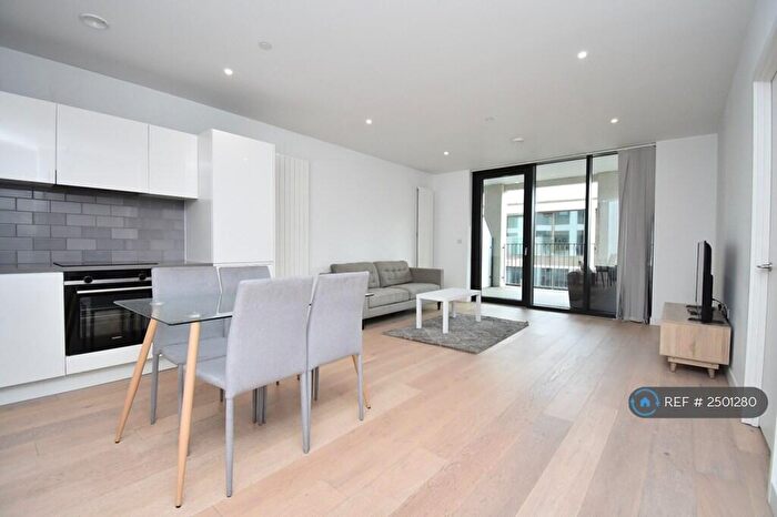 1 Bedroom Flat To Rent In Pinnacle House, London, E16