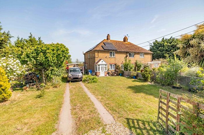 3 Bedroom End Of Terrace House For Sale In Blacketts Road, Tonge, Sittingbourne, Kent, ME9