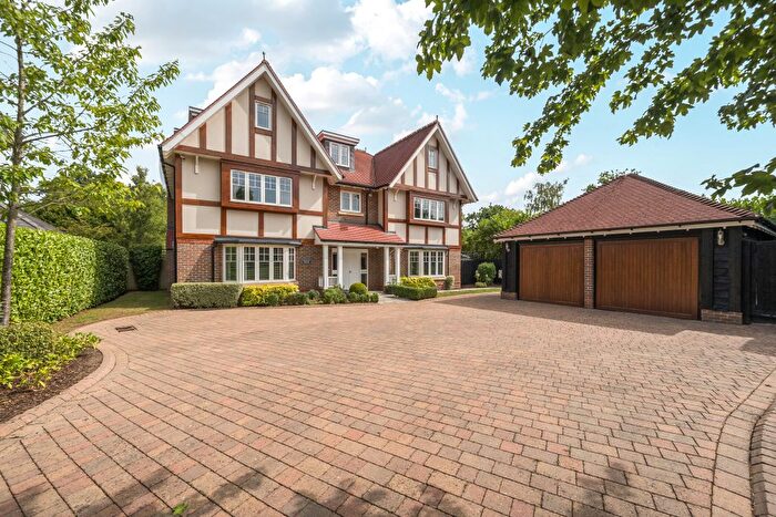 7 Bedroom Detached House For Sale In Kiln Hill, White Waltham, SL6
