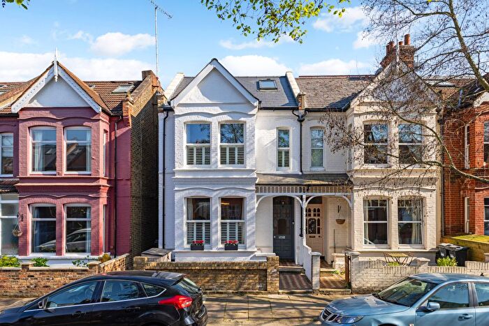 4 Bedroom Detached House For Sale In Compton Crescent, London, W4