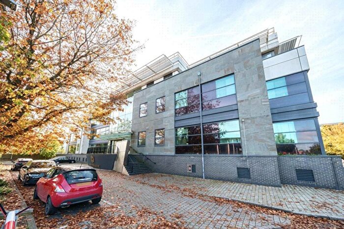 1 Bedroom Apartment To Rent In New Eton House, Bath Road, Slough, Berkshire, SL1