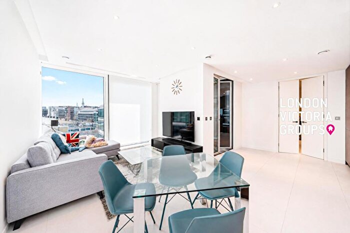 2 Bedroom Apartment To Rent In Sugar Quay, Water Lane, London, EC3R