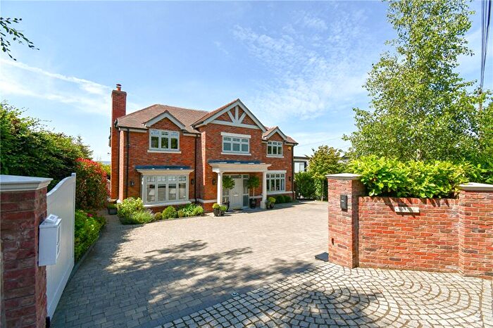 4 Bedroom Detached House For Sale In Rectory Lane, Heswall, Wirral, CH60
