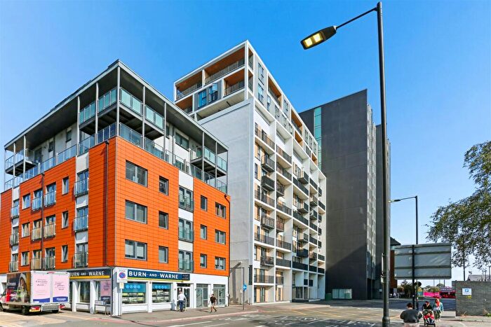1 Bedroom Flat For Sale In Sutton Court Road, Sutton, SM1