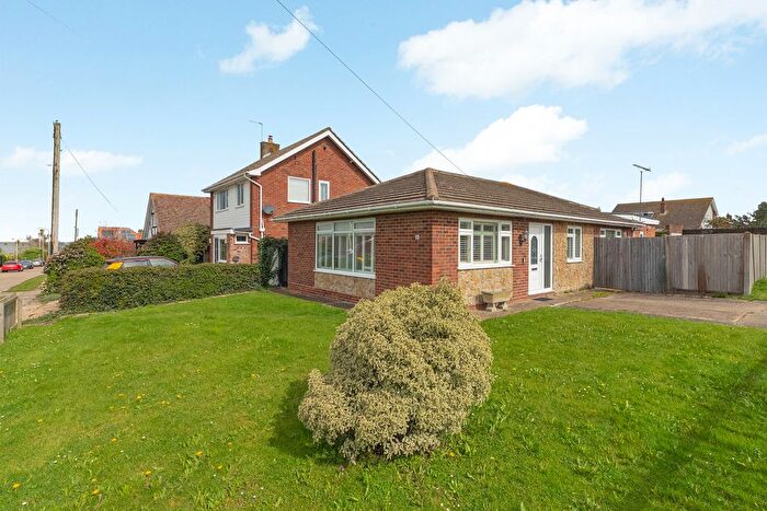 3 Bedroom Detached Bungalow For Sale In Shamrock Avenue, Whitstable, CT5