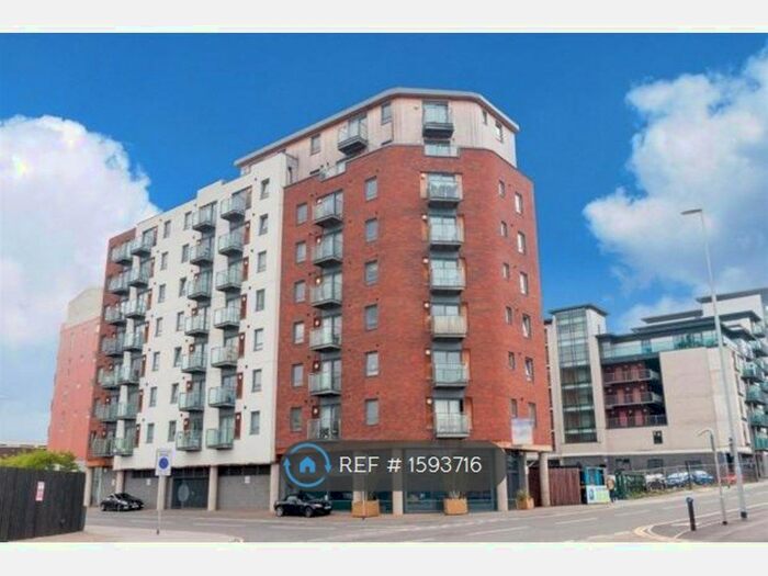 2 Bedroom Flat To Rent In Cypress Point, Leeds, LS2
