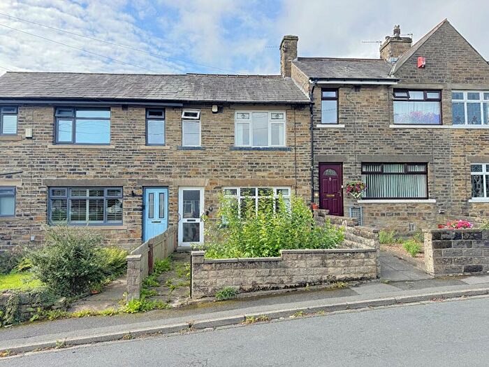 3 Bedroom Terraced House For Sale In Wade House Avenue, Halifax, HX3
