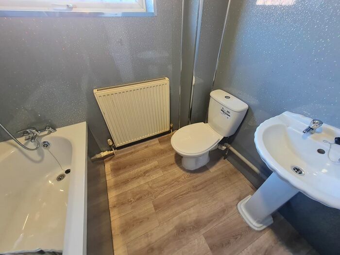 3 Bedroom Property To Rent In Hornbeam Green, Pontefract, WF8