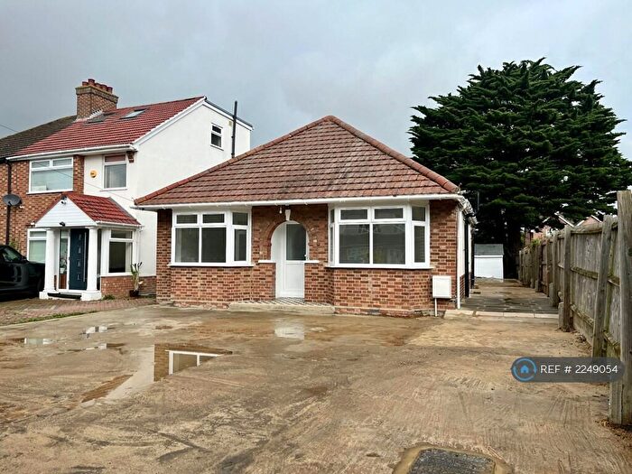 4 Bedroom Bungalow To Rent In Pepys Way, Girton, Cambridge, CB3