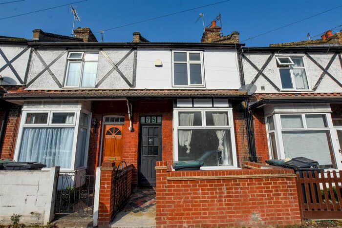 2 Bedroom Terraced House To Rent In Singlewell Road, Gravesend, DA11
