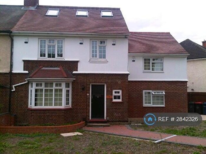 2 Bedroom Flat To Rent In Mowbray Road, Cambridge, CB1