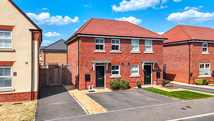 2 Bedroom Semi-Detached House For Sale In Worthing Grove, Tamworth, Staffordshire, B78