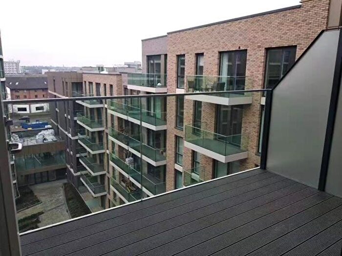 2 Bedroom Apartment To Rent In Queenshurst Square, Kingston Upon Thames, Surrey, KT2