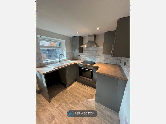 2 Bedroom End Of Terrace House To Rent In Brook Street, Colchester, CO1