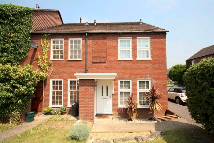 1 Bedroom Property To Rent In Meadway, Twickenham, TW2