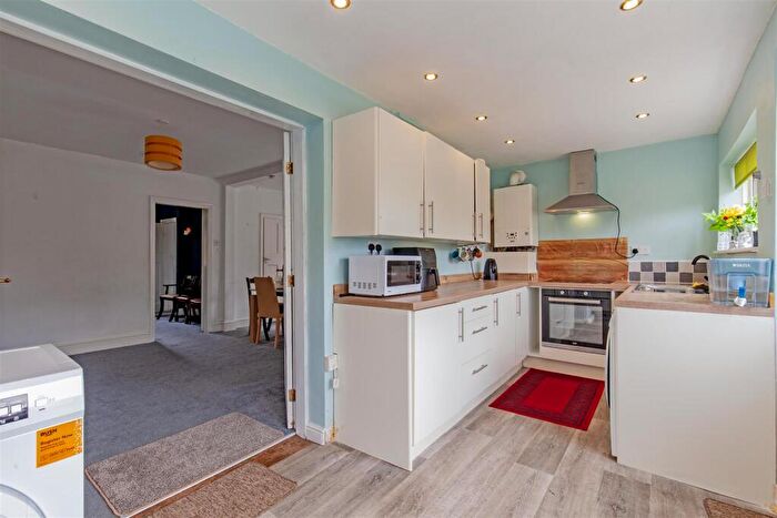2 Bedroom Semi-Detached House For Sale In Cemetery Road, Danesmoor, Chesterfield, S45