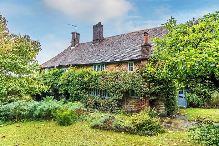 4 Bedroom Detached House For Sale In Trevereux Hill, Limpsfield Chart, RH8