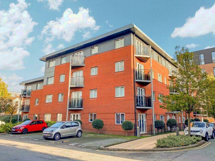 2 Bedroom Flat To Rent In Conisbrough Keep, Coventry, CV1