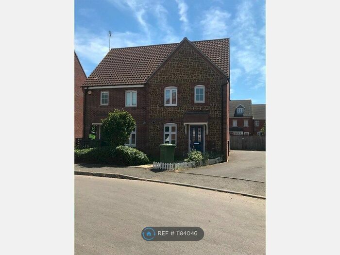 3 Bedroom Semi-Detached House To Rent In Anthony Nolan Road, King's Lynn, PE30