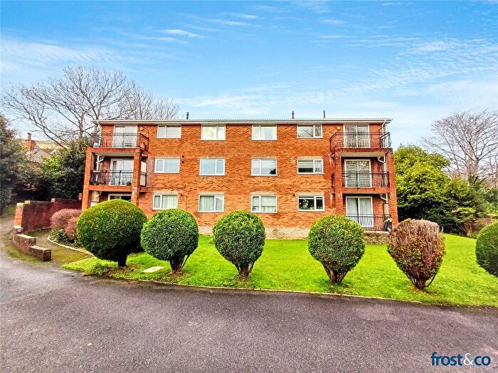 2 Bedroom Flat For Sale In Churchfield Road, Poole, Dorset, BH15