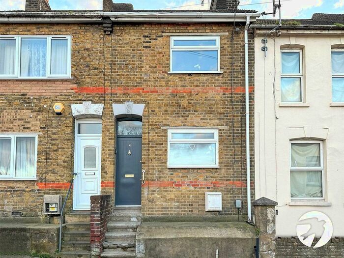 3 Bedroom Terraced House To Rent In Portland Street, Chatham, Kent, ME4