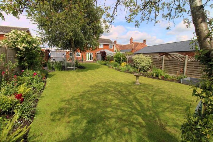 4 Bedroom Semi-Detached House For Sale In Station Road, Tempsford, SG19