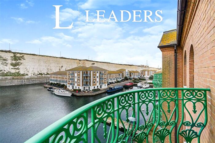 2 Bedroom Flat To Rent In Wellington Court, The Strand, BN2