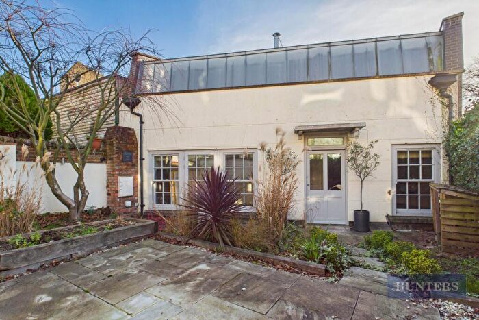 2 Bedroom Detached House To Rent In Henstead Road, Southampton, SO15