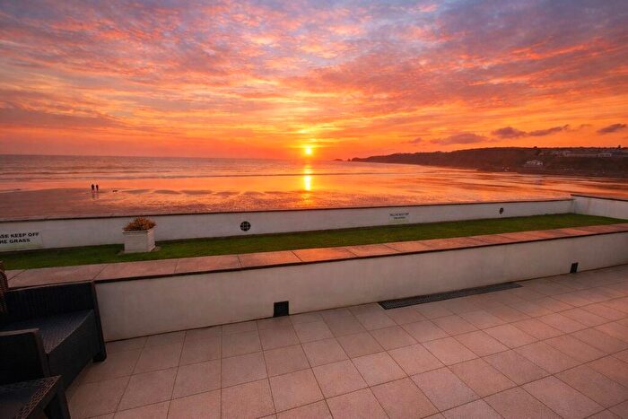 3 Bedroom Flat For Sale In The Strand, Saundersfoot, Pembrokeshire, SA69