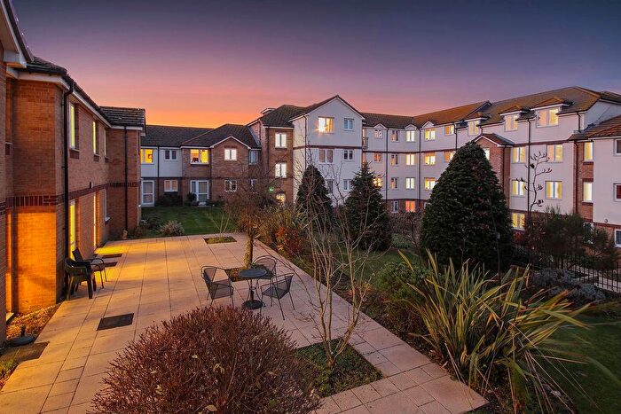 1 Bedroom Property For Sale In Worthing Road, East Preston, BN16