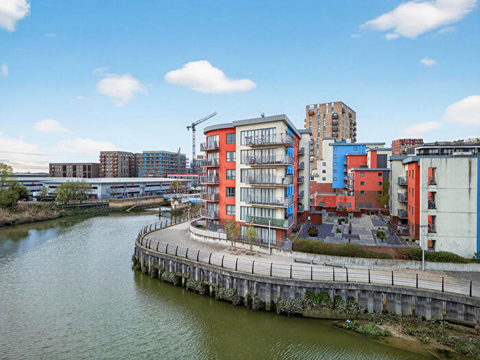 1 Bedroom Flat To Rent In Spring Place, Barking, IG11