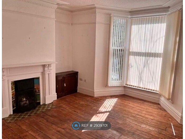 1 Bedroom Flat To Rent In Brynmill, Swansea, SA2