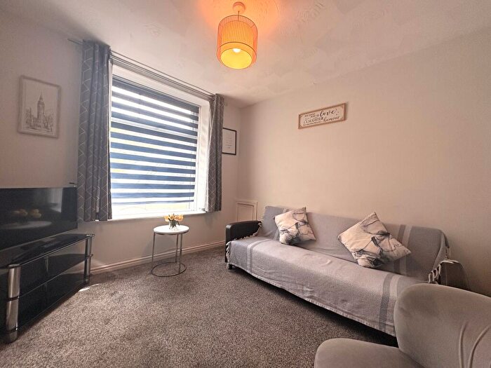 3 Bedroom House To Rent In Aberllechau Road, Porth, CF39