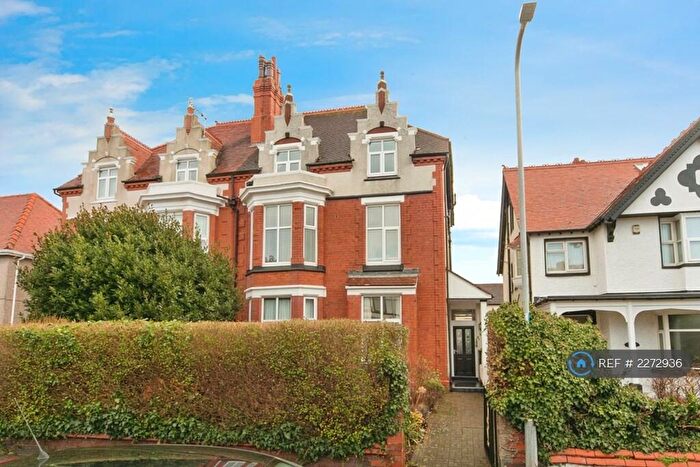 2 Bedroom Flat To Rent In Carmen Sylva Rd, Llandudno, LL30