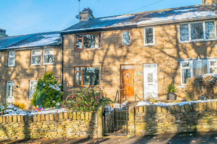 3 Bedroom Terraced House For Sale In Turnshaw Road, Kirkburton, HD8
