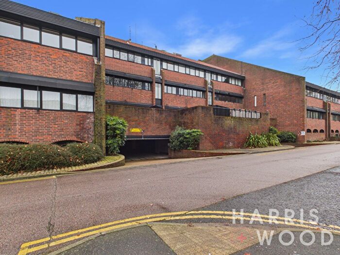 2 Bedroom Flat For Sale In St. Edmund House, Rope Walk, Ipswich, Suffolk, IP4