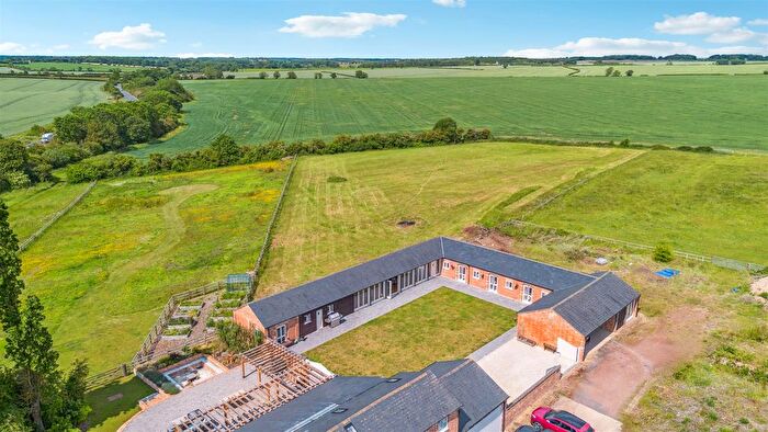 5 Bedroom Property For Sale In Newport Road, Hardmead, Newport Pagnell, MK16