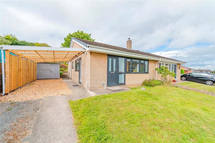 2 Bedroom Bungalow For Sale In Vyrnwy Road, Oswestry, Shropshire, SY11