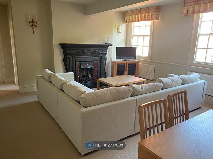 2 Bedroom Flat To Rent In Kingsley House, London, SW3