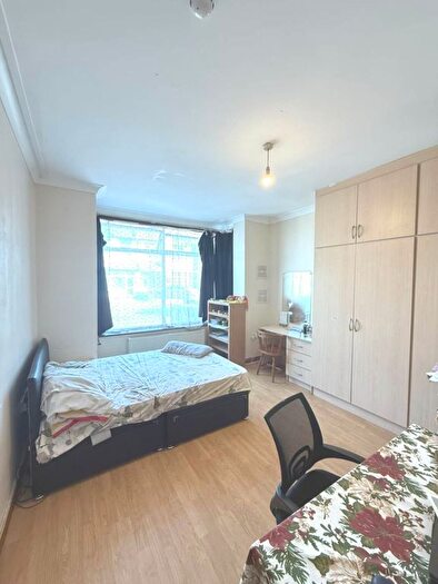 1 Bedroom Flat To Rent In Bulstrode Avenue, Hounslow Central, TW3