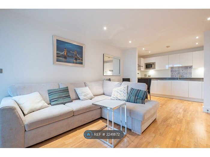 1 Bedroom Flat To Rent In Victoria Parade, London, SE10