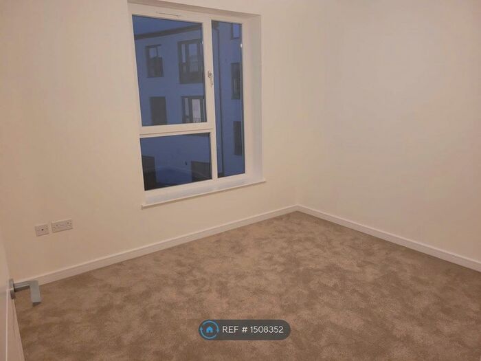 3 Bedroom Detached House To Rent In Gaskell The Green Longstone, Edinburgh, EH14