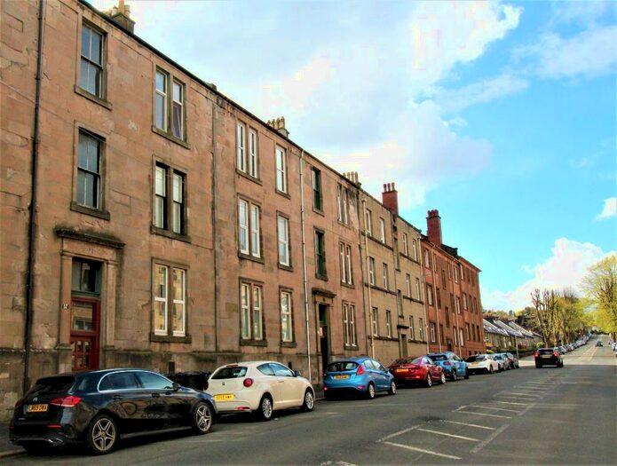 2 Bedroom Flat To Rent In South Street, Greenock, PA16