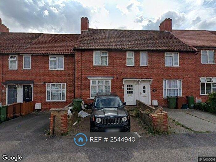 2 Bedroom Terraced House To Rent In Winchcombe Road, Carshalton, SM5