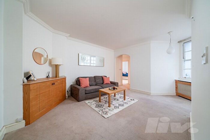 2 Bedroom Flat To Rent In Grove End Road, St. John's Wood, NW8