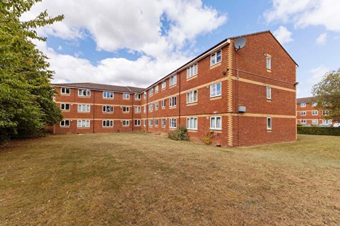 1 Bedroom Apartment For Sale In Walpole Road, Burnham, SL1