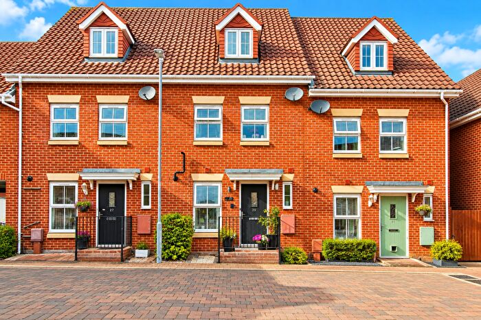 4 Bedroom Terraced House For Sale In Pochard Street, Norwich, NR8