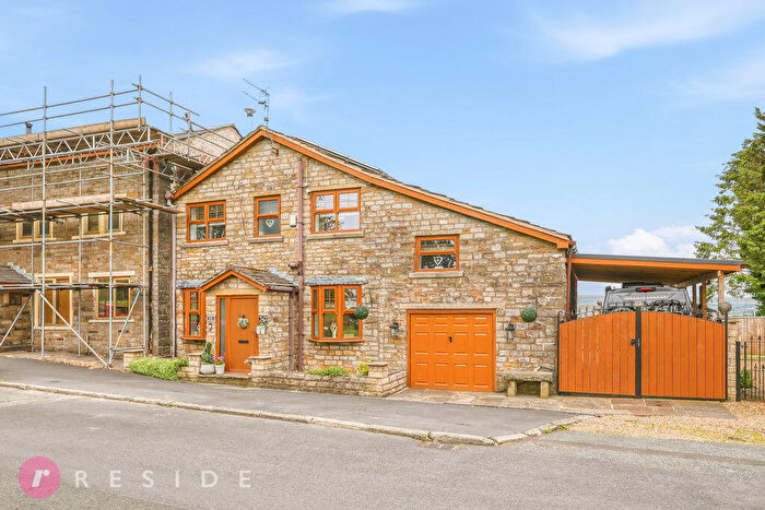 5 Bedroom Semi-Detached House For Sale In Syke Road, Syke, Rochdale, OL12